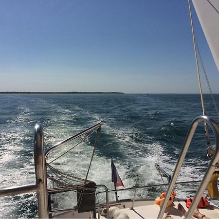 Bateau Atypique Yacht La Rochelle Hotell La Rochelle  Eksteriør bilde